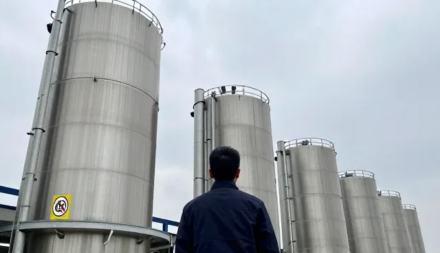 精细化学品在现代工业中的质量控制实践分析